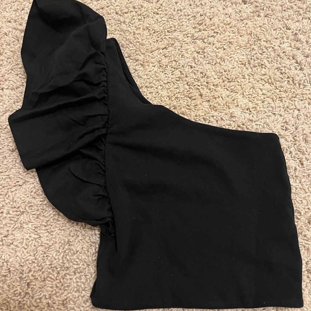 zara one shoulder top